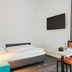Hotel Amper 3*