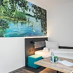 Hotel Amper 3*