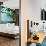 Amper Hotel