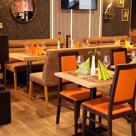 Amper Hotel 3*