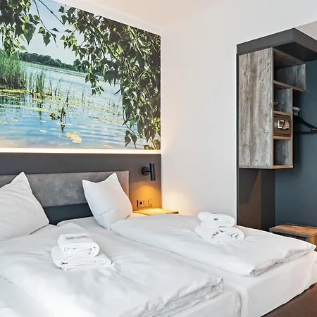 Amper Hotel 3*